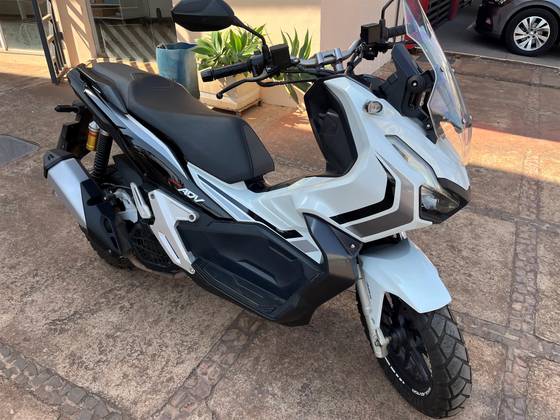 HONDA ADV 